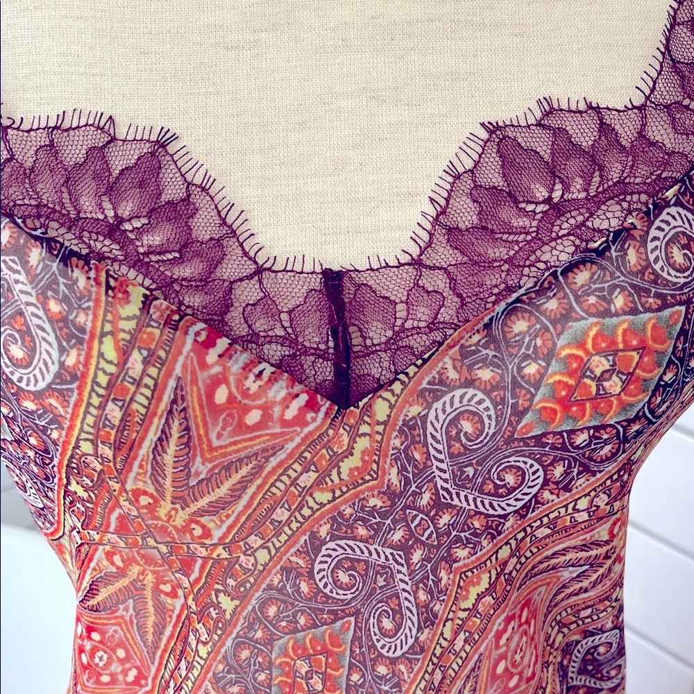 Victoria's Secret Chemise

💵Bundle & Save💵